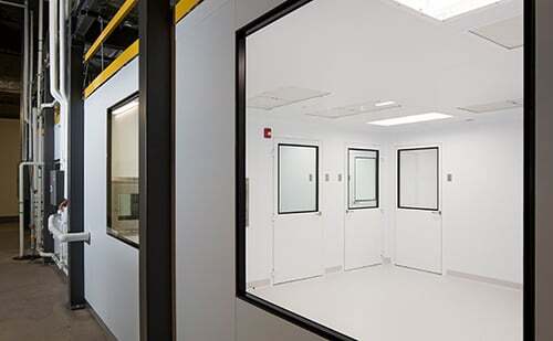 Medical-Device-Manufacturing-Cleanroom-2-1